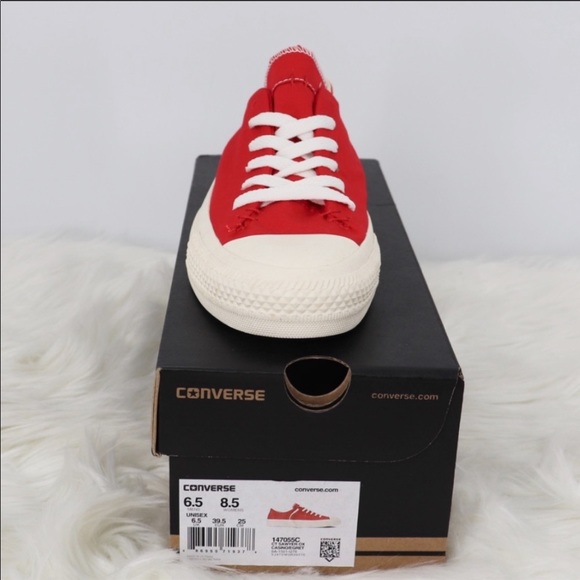 $135 NIB 8.5, 9, 11 Sizes CONVERSE RED - Picture 3 of 5